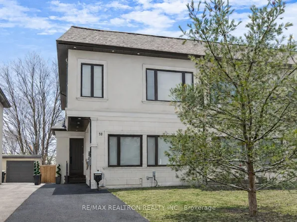 18 Carscadden Dr, Toronto, ON M2R 2A7
