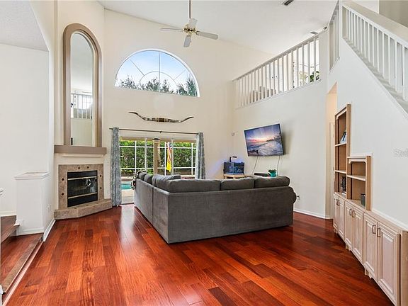 4th image of 14807 Faversham Cir