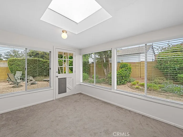 1019 E Walnut Ave — Photo 28