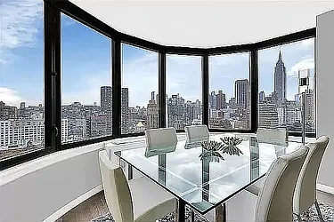 Rented by R New York