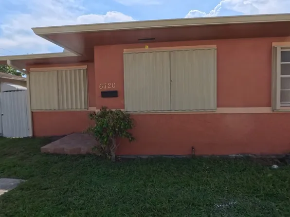 6720 NW 5th Pl #1, Miami, FL 33150