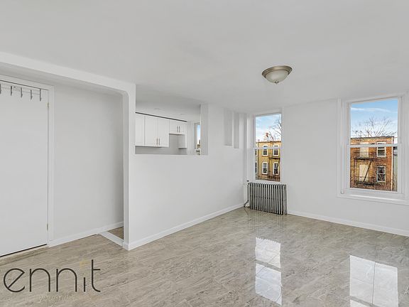 4th image of 91 Somers St #2A