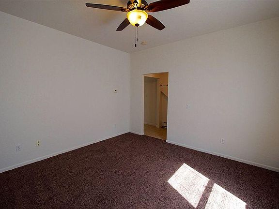 Bedroom/Living Room