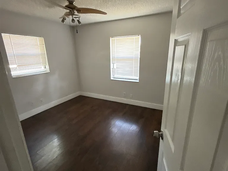 9883 Liberty Ct — Photo 28