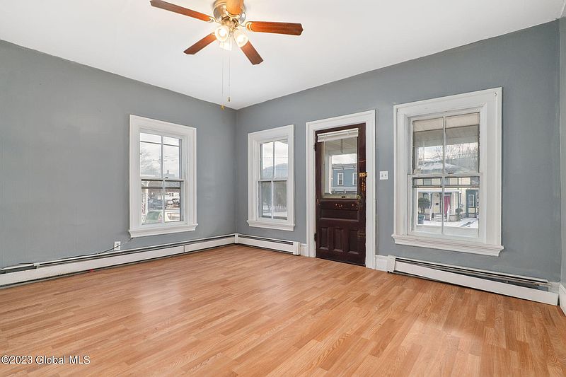 4th image of 467 W Main Street