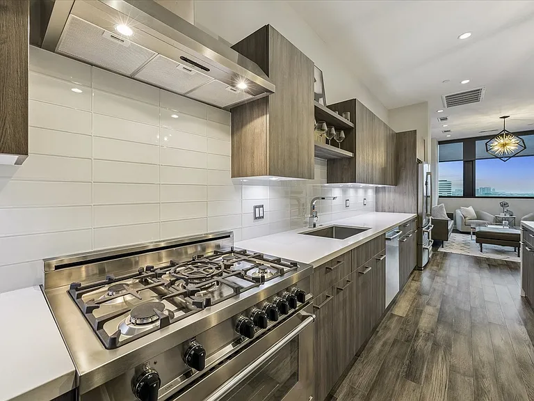 1211 Caroline St #1304 — Photo 19