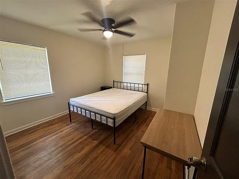 3035 W University Ave — Photo 11