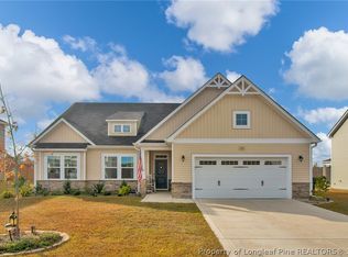 3221 Hunting Lodge Rd, Fayetteville, NC 28306