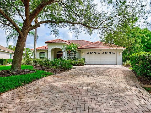 2nd image of 2027 White Feather Ln
