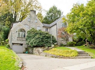30 Rocklynn Pl, Mt Lebanon, PA
