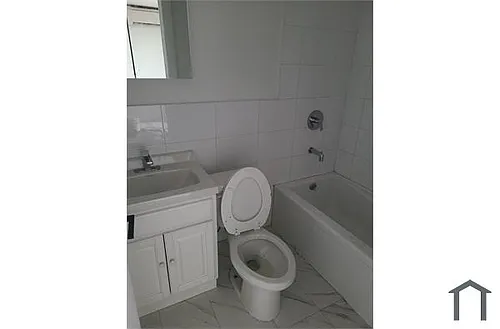 2783 Webb Ave #5A Photo 1