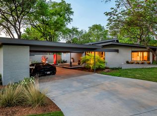 10043 Woodgrove Dr, Dallas, TX 75218