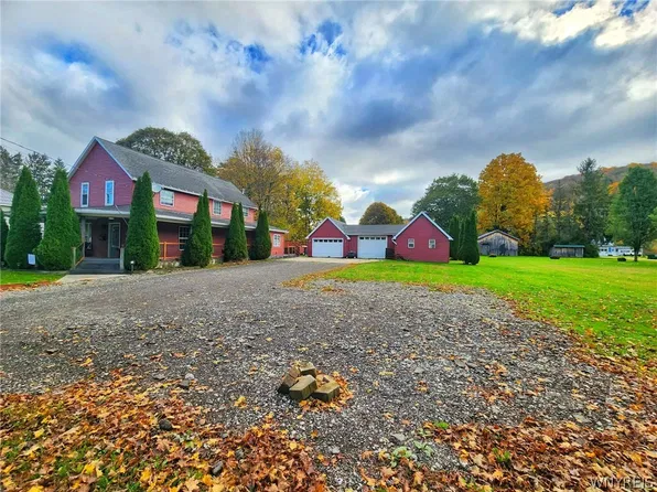 209 State Park Ave, Salamanca, NY 14779
