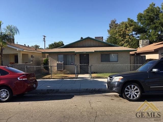 2nd image of 1824 Forrest St