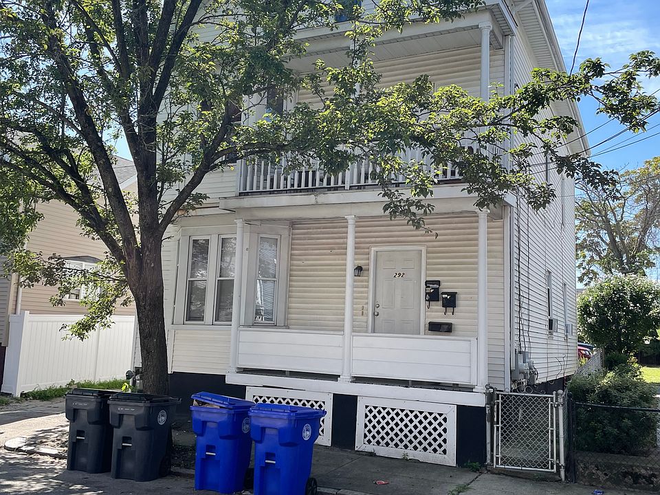 1st image of 292 Grove St APT 3
