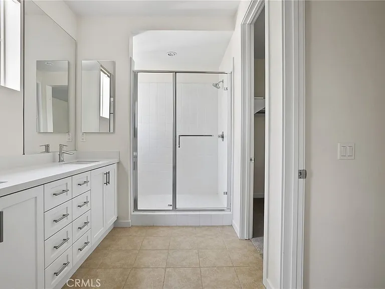 216 Finch — Photo 28