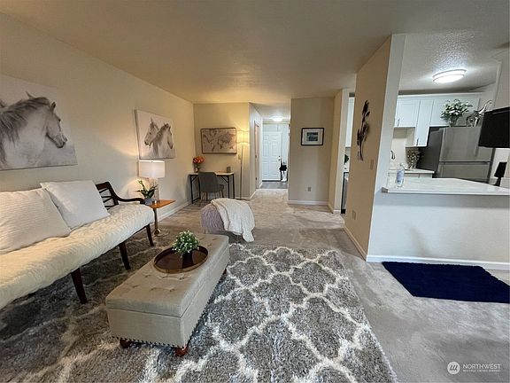 4th image of 12415 NE 130th Court #H208