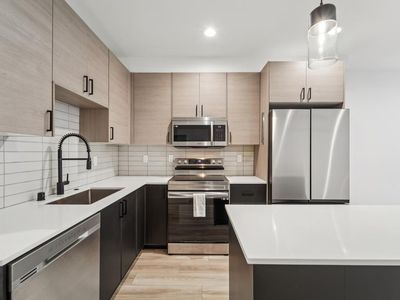 909 Hiawatha Pl S #B, Seattle, WA, 98122