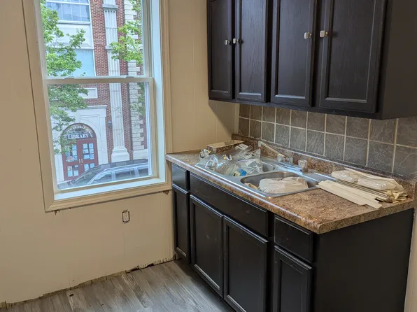 212 W Market St APT D, Pottsville, PA 17901