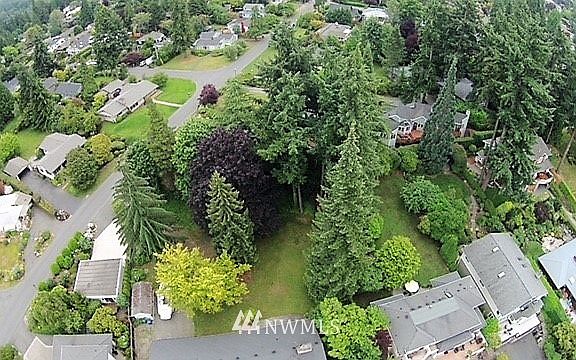 2nd image of 1670 10th Street W