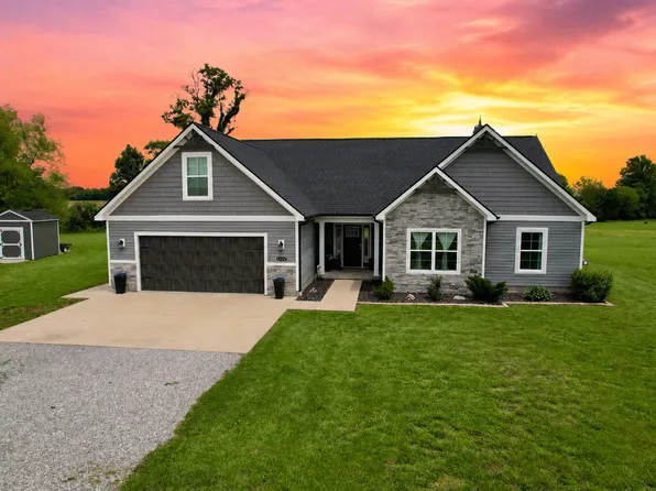 11752 Rachel Ct, Marion, IL 62959