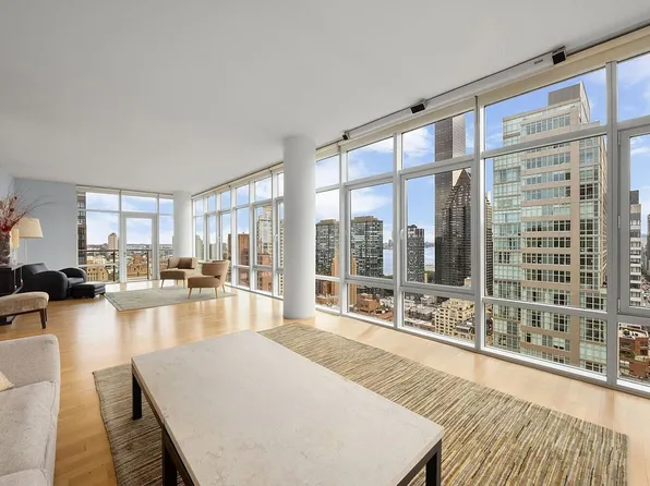 310 E 53rd St APT 27C, New York, NY 10022