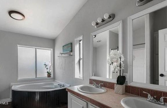 3rd image of 3493 Choctaw Ln