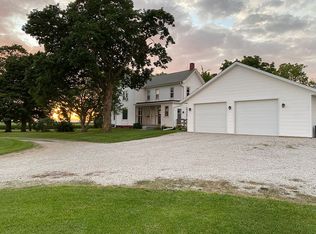 24946 Pleasant View Rd, Washington, IL 61571
