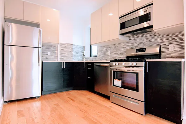 Rented by GPA Realty | media 4