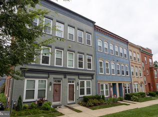 8941 Quarry Rd, Manassas, VA 20110