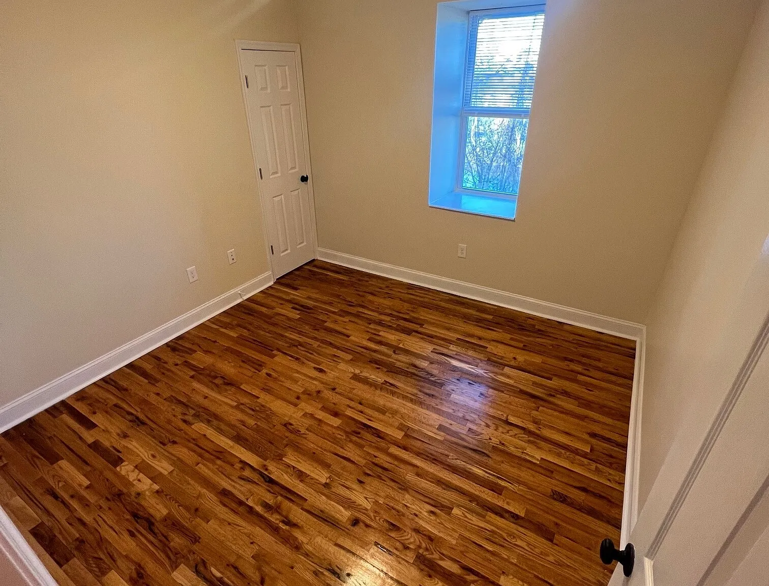 10 Woodmont Rd - 1 — Photo 3