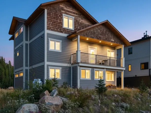 152 Clearview Cres, Apex, BC V0X 1K0