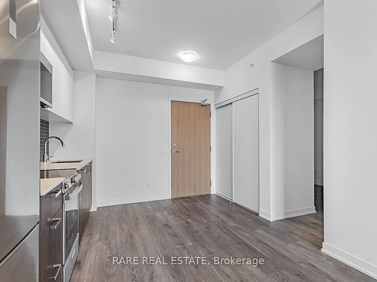 1787 Saint Clair Ave W #815 — Photo 6