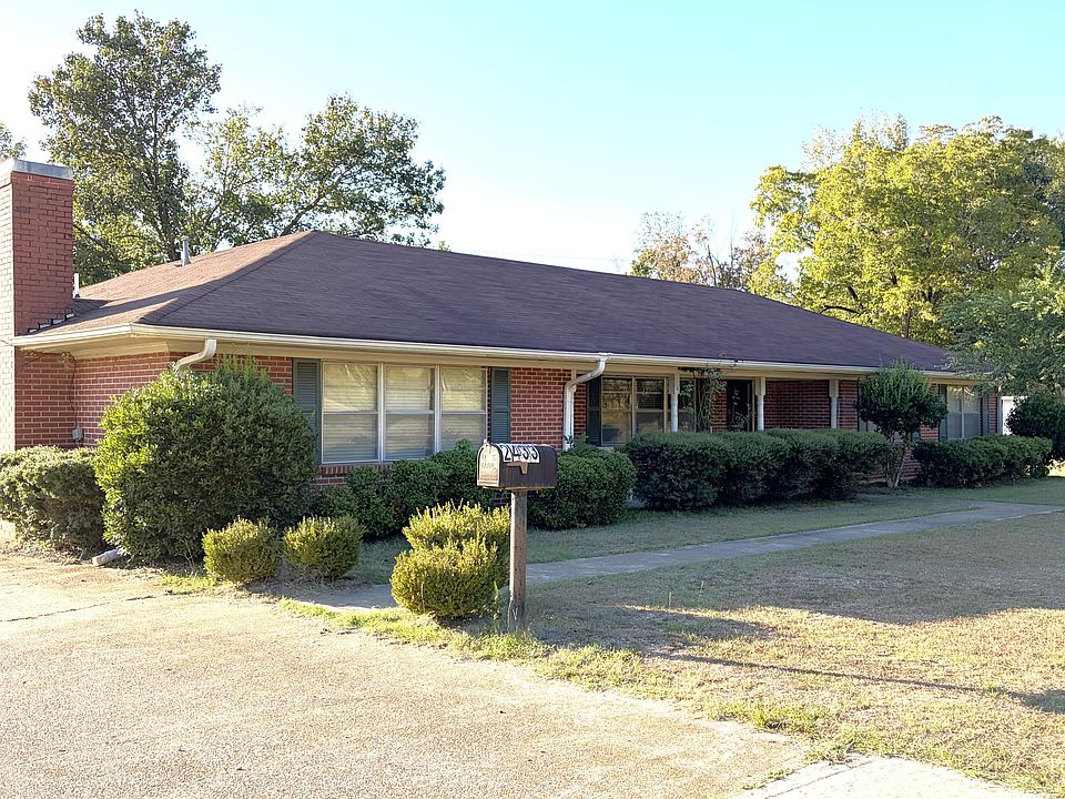 1st image of 2433 N Veterans Memorial Blvd