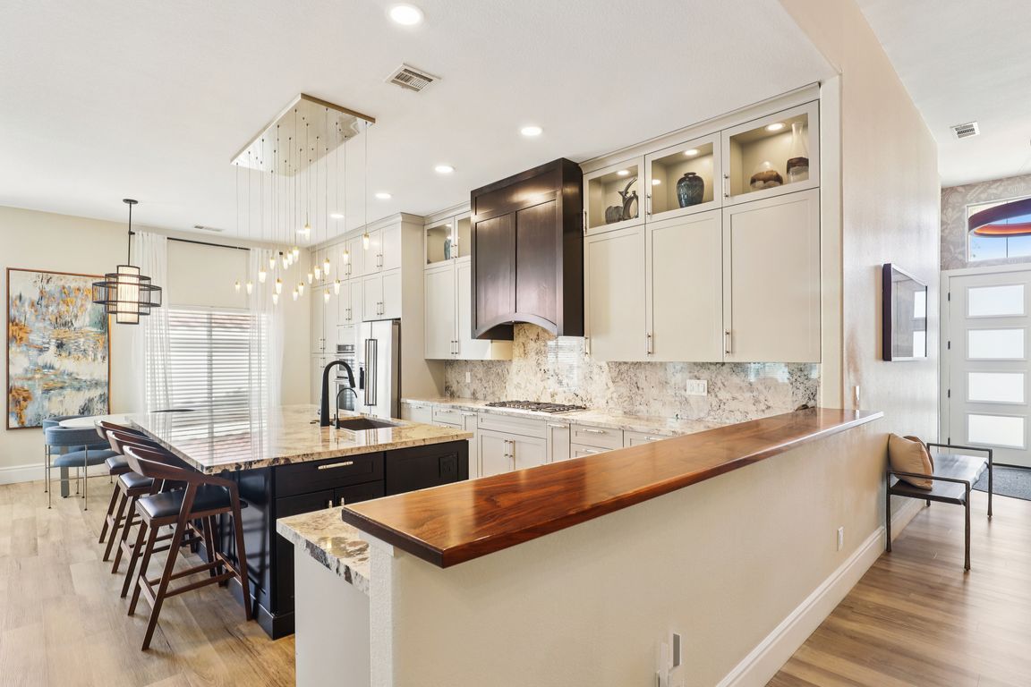 next background image