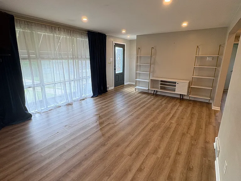 1624 Sillview Dr — Photo 16