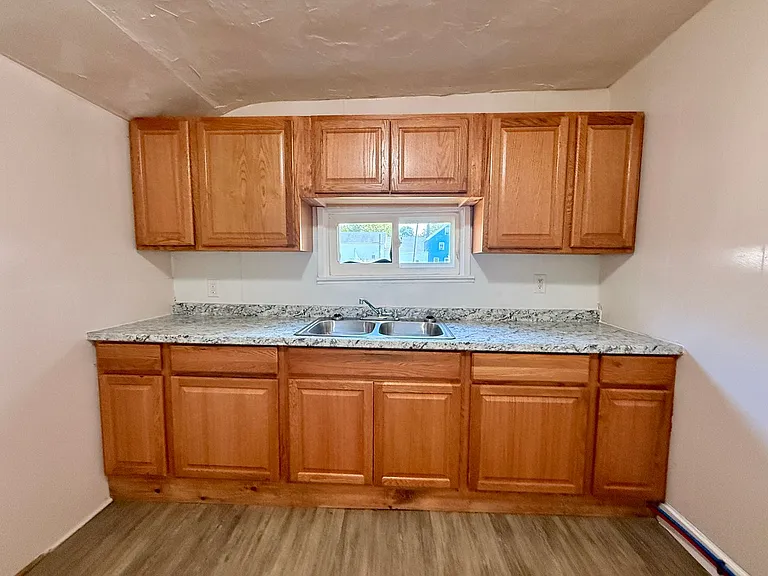 281-283 South Ave — Photo 12