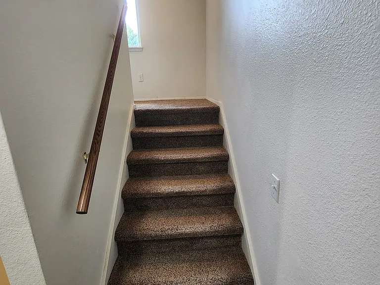 1307 NW Slate Ln #102 — Photo 40