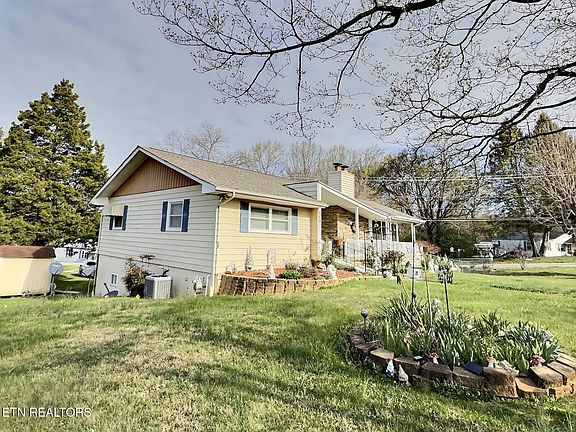 2nd image of 609 Metler Dr