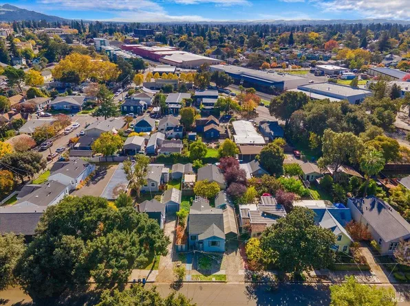 130 - 130A 11th Street, Santa Rosa, CA 95401