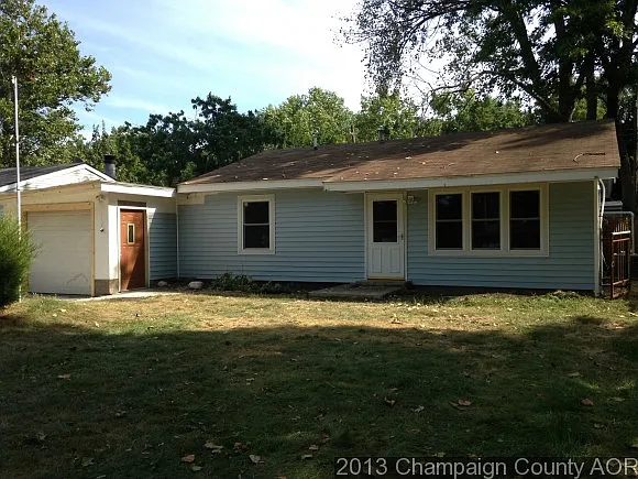 2203 Southwood Dr photo 1