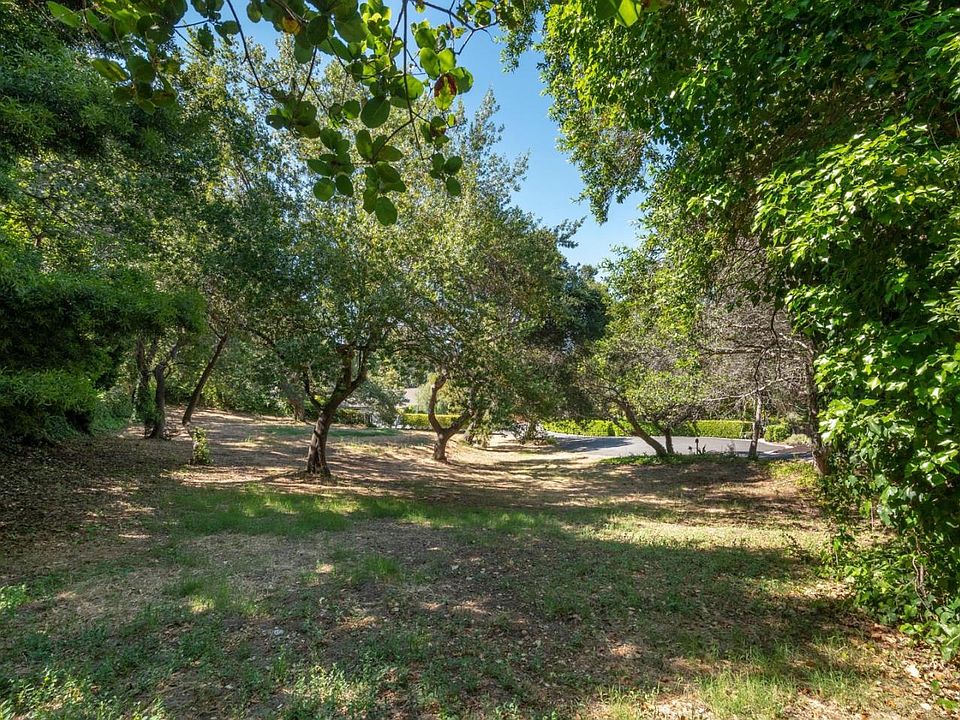 2nd image of 0 Marialinda Ct