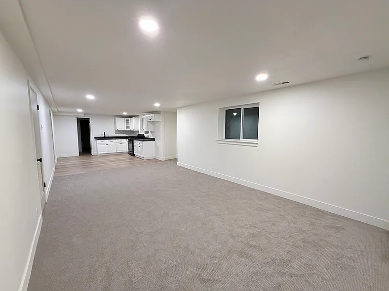 Living Room/Dining/Kitchen