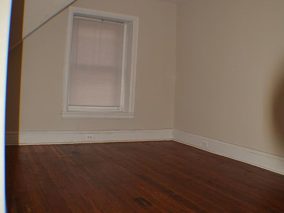 5th image of 531 W Hansberry St #3