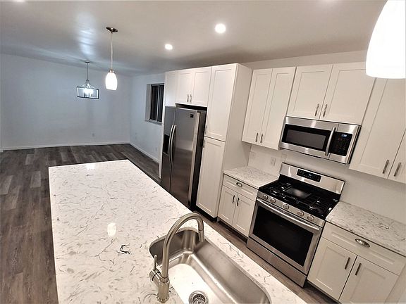 5th image of 491 Norton St #1