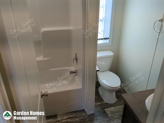 3rd image of 16 Edgewood Dr