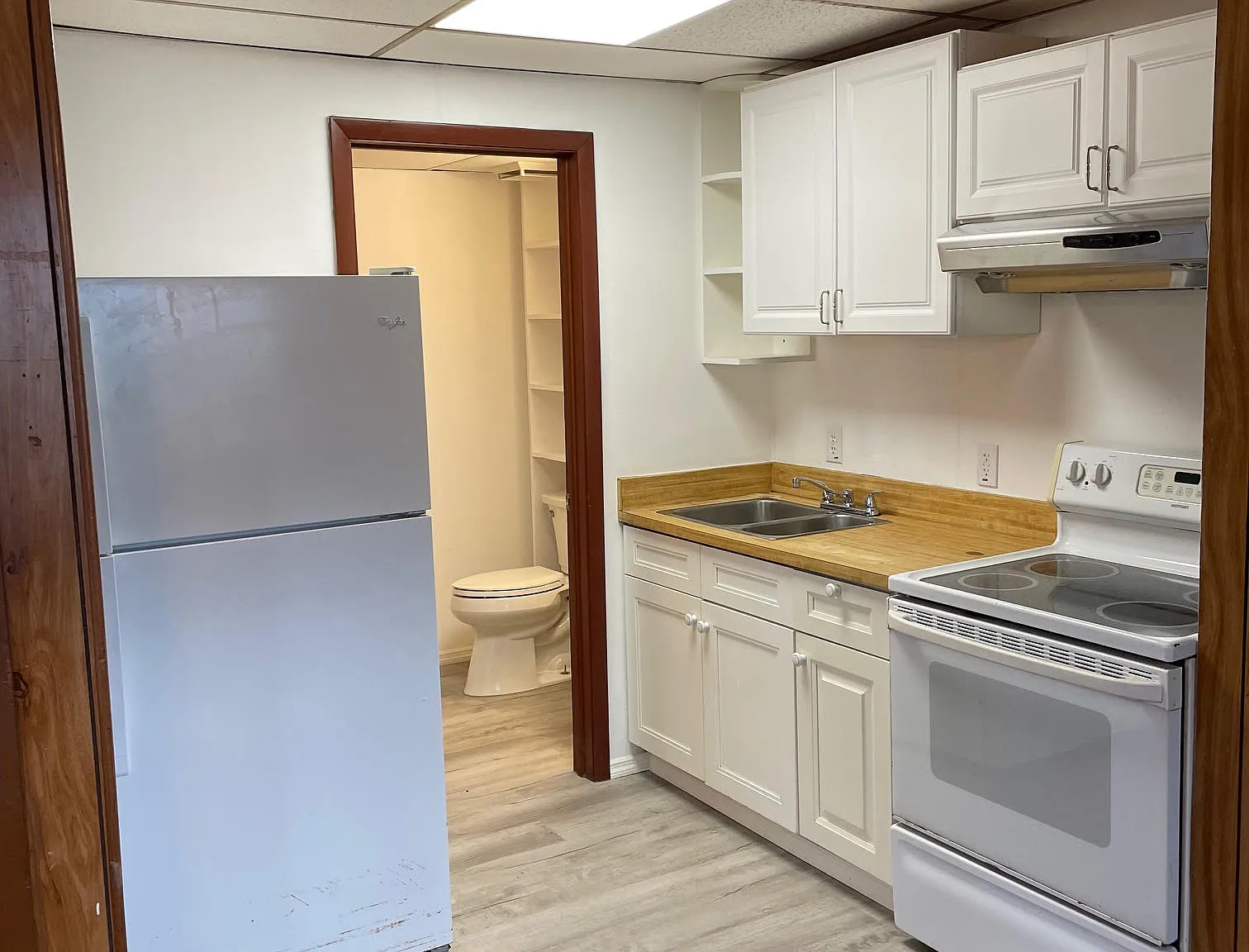 Fort Myers Apartment — Photo 2