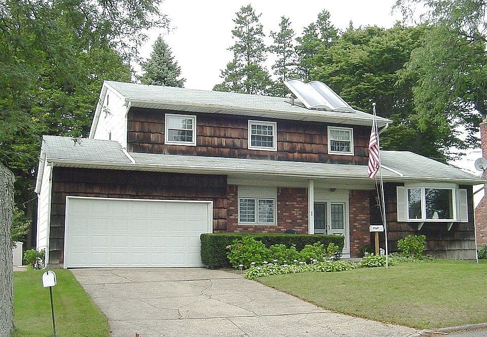 1st image of 21 Eldorado Dr