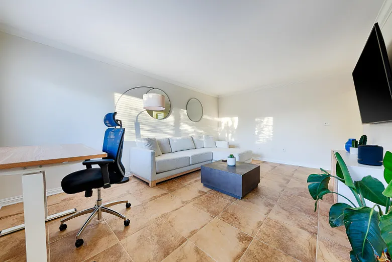 1 bed, 658 sqft, $4,500 — Photo 2