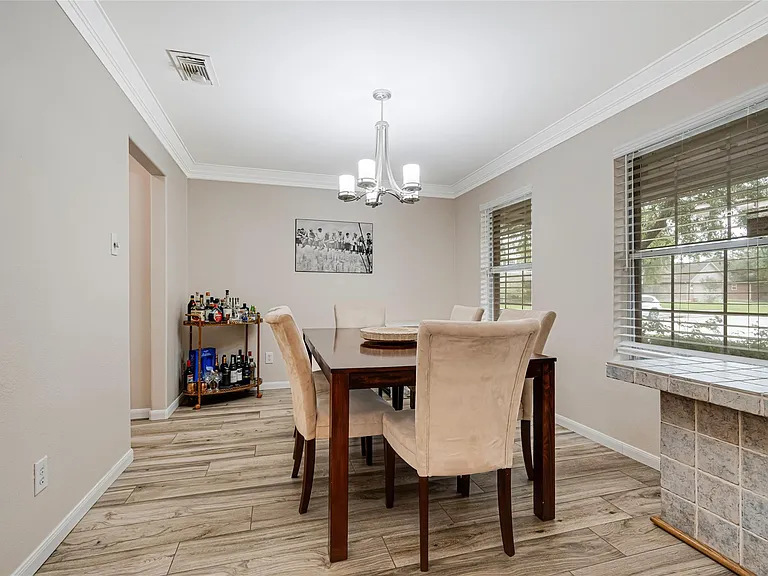 4102 Caneshaw Dr — Photo 7
